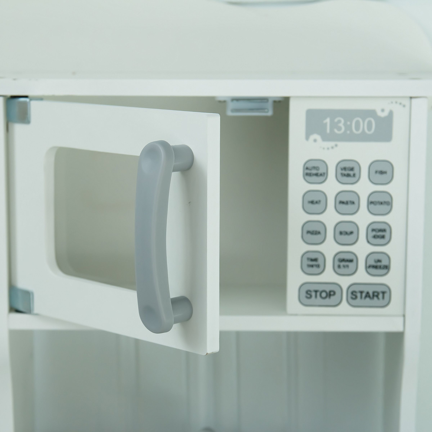 Koka bērnu virtuve ar mikroviļņu krāsni