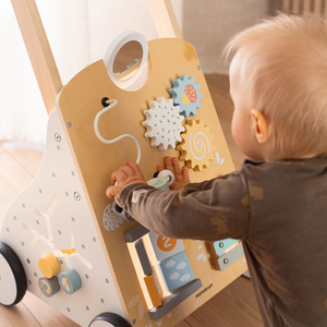 Izglītojoša koka staigule 8in1 / bērnu stūmējs - manipulatīvā tāfele