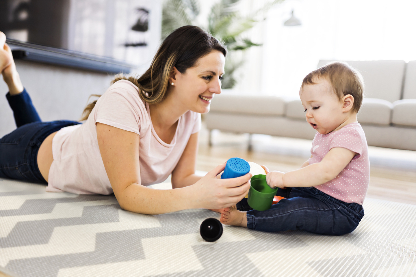 Divpusējs putuplasta paklājs XXL - rullis 2 CM (ceļš un līkloči)