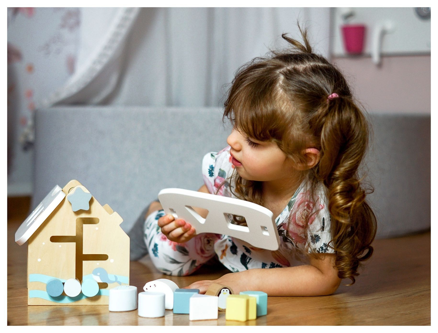 Sorteris - izglītojoša koka māja ar klucīšiem