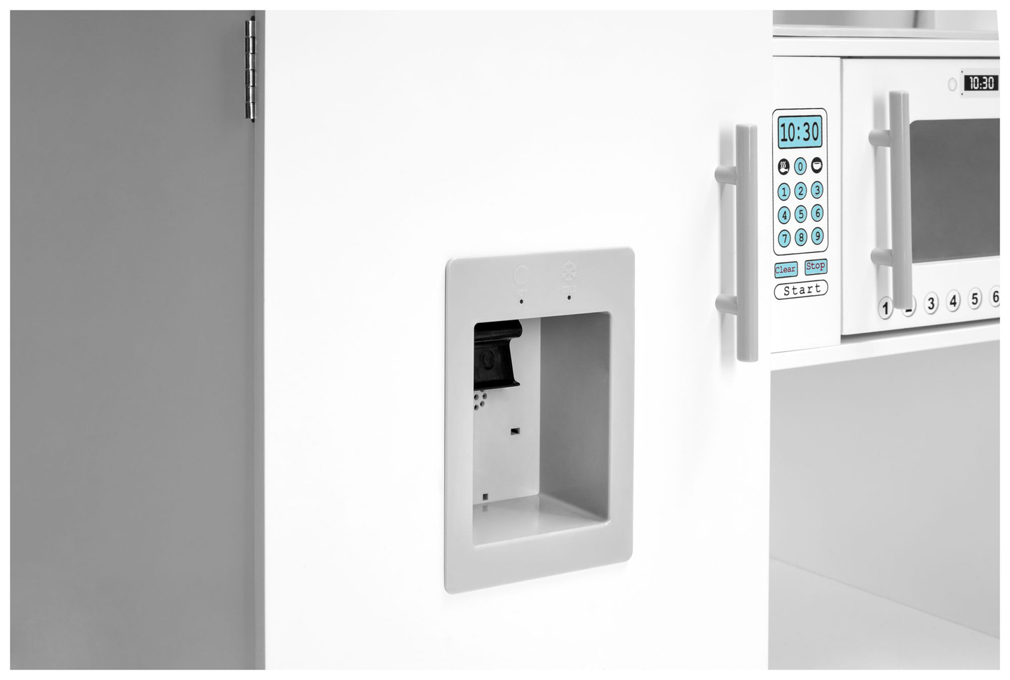 Stūra koka XXXL virtuve ar ledusskapi, cepeškrāsni, veļas mašīnu, priekšautu un piederumiem