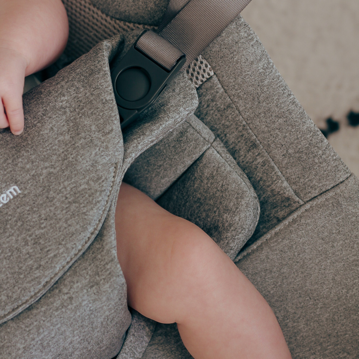 Šūpuļkrēsls 2-in-1 Moby-Sistēma LILY - pelēks