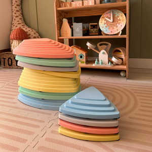 Krāsaini balansēšanas akmentiņi - 11 gab