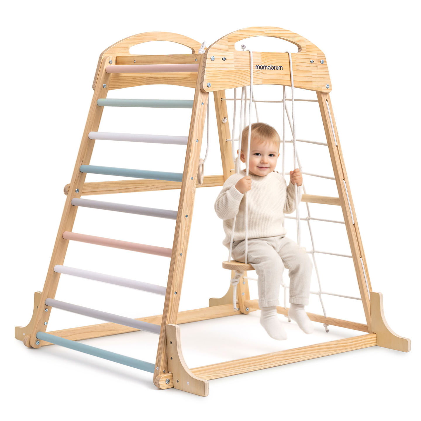 Koka iekštelpu rotaļu laukums ar šūpolēm, vingrošanas riņķiem un kāpšanas tīklu