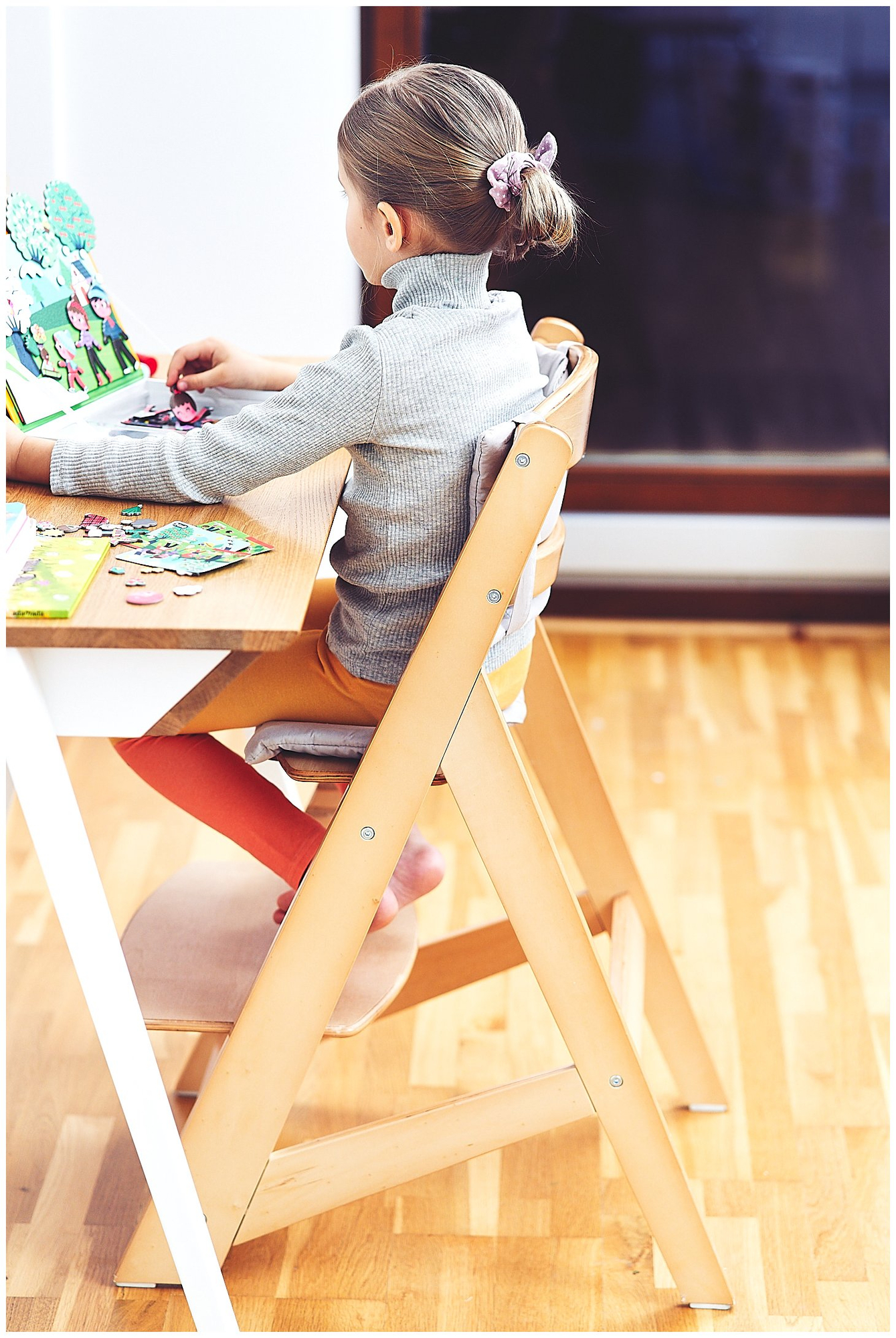 Koka barošanas krēsls Moby-System WOODY - dabīgā koka krāsa