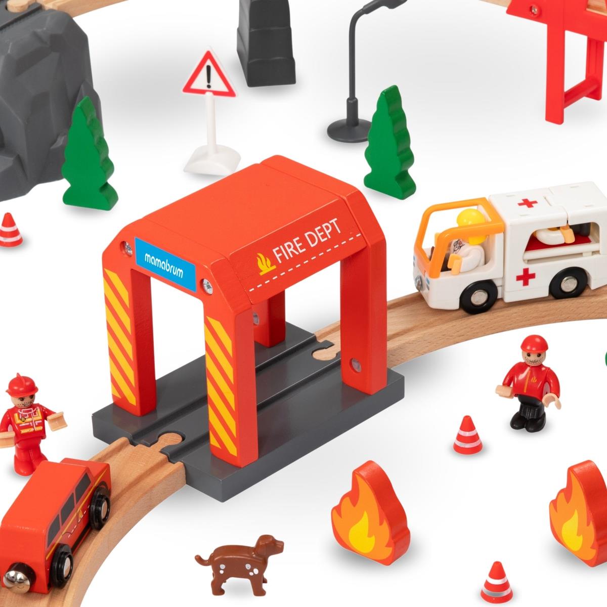 Koka vilciens, ar akumulatoru darbināms vilciens - Ugunsdzēsēji, sliedes, automašīnas, tilti, barjera