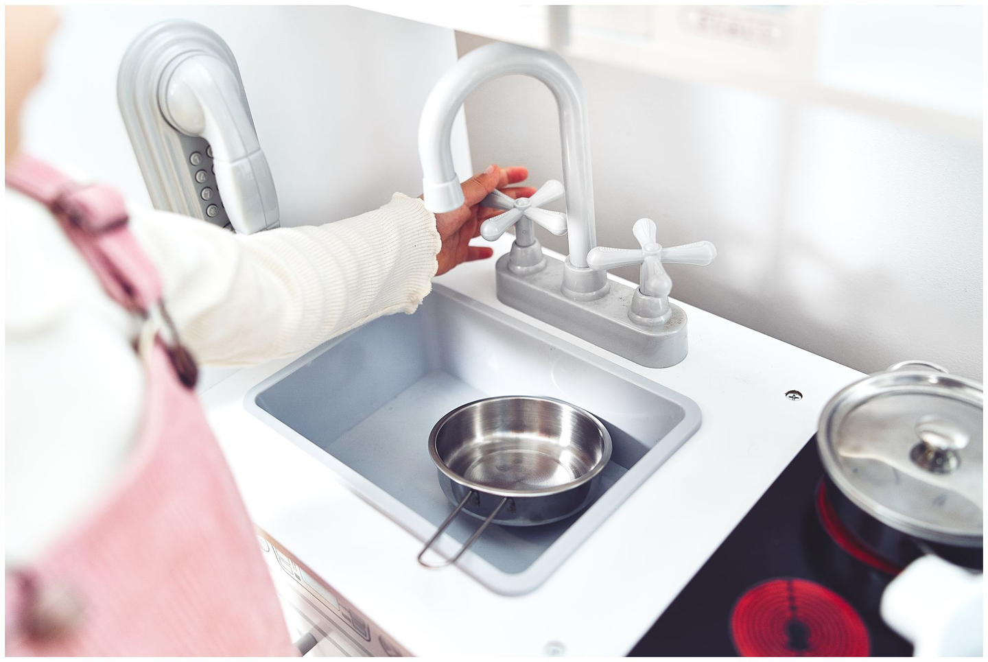 Lieli koka virtuves piederumi un priekšauts