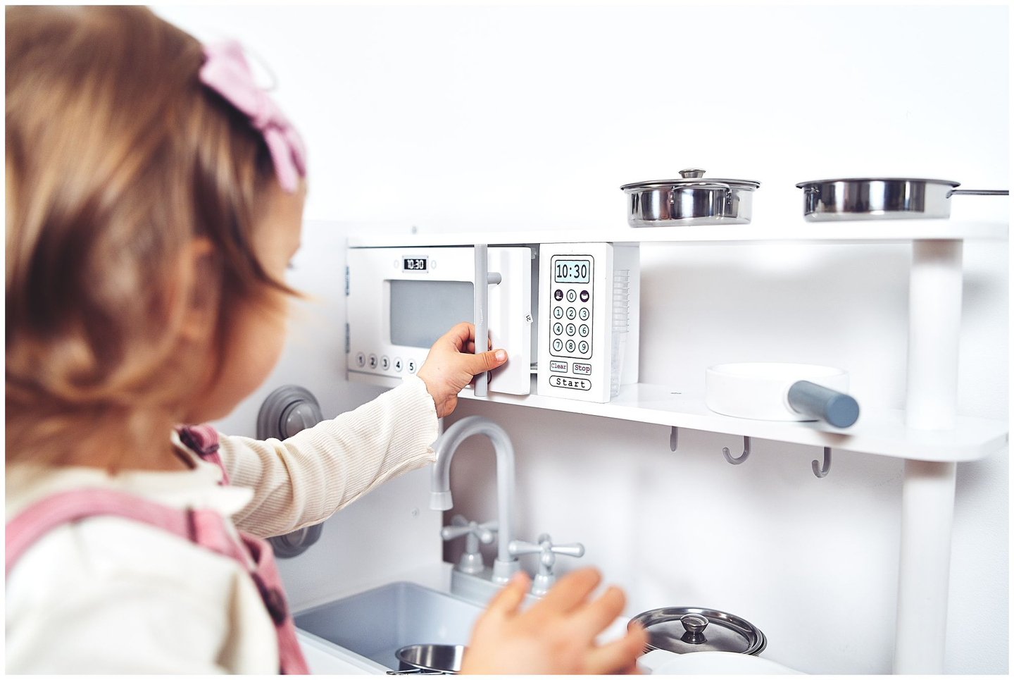 Lieli koka virtuves piederumi un priekšauts