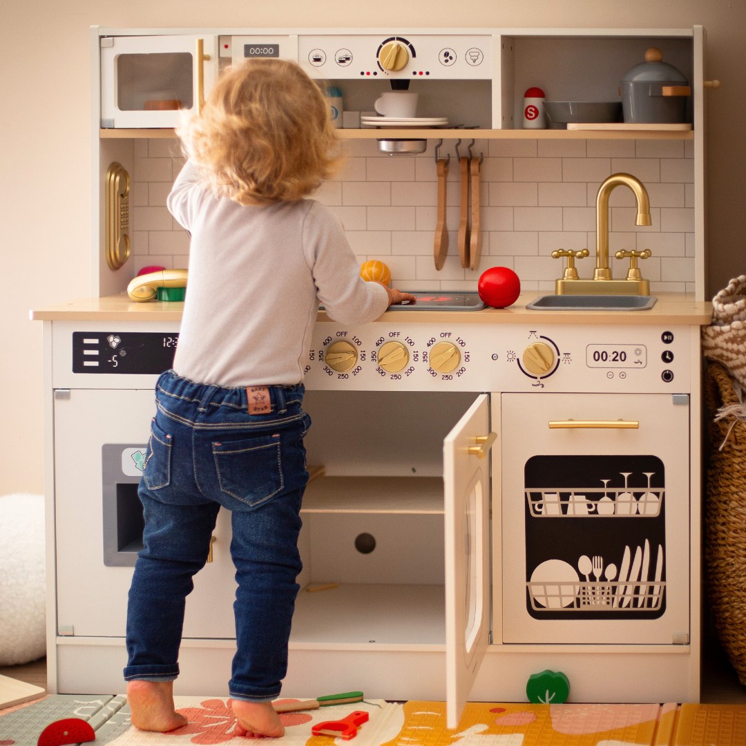 Interaktīvā XXL koka virtuve ar piederumiem un LED apgaismojumu - divlīmeņu