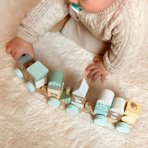 Koka vilciens ar blokiem zēnam - Ferma