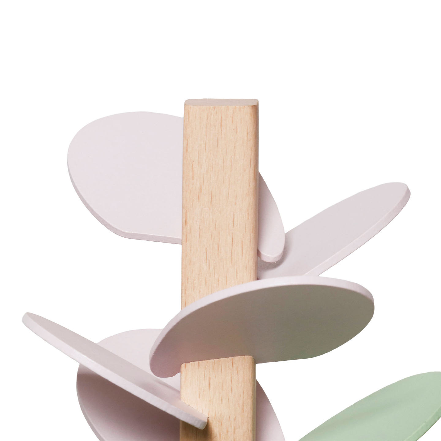 Koka kulodroms - skaņas koks ar bumbiņām