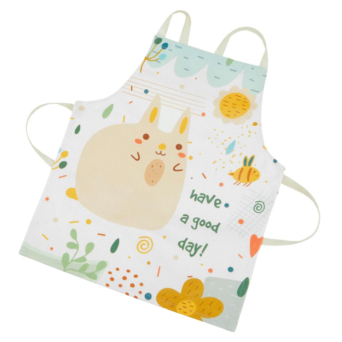 Koka balta virtuve ar piederumiem un priekšautu