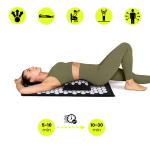 EKO lina akupresūras paklājiņš ar kokosriekstu šķiedru un griķu spilvenu – 68 cm HyperMotion melnbalts