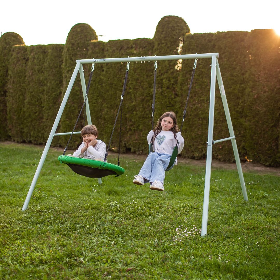 Dubultās dārza šūpoles ar rāmi un virvēm - sēdeklis un stārķa ligzda