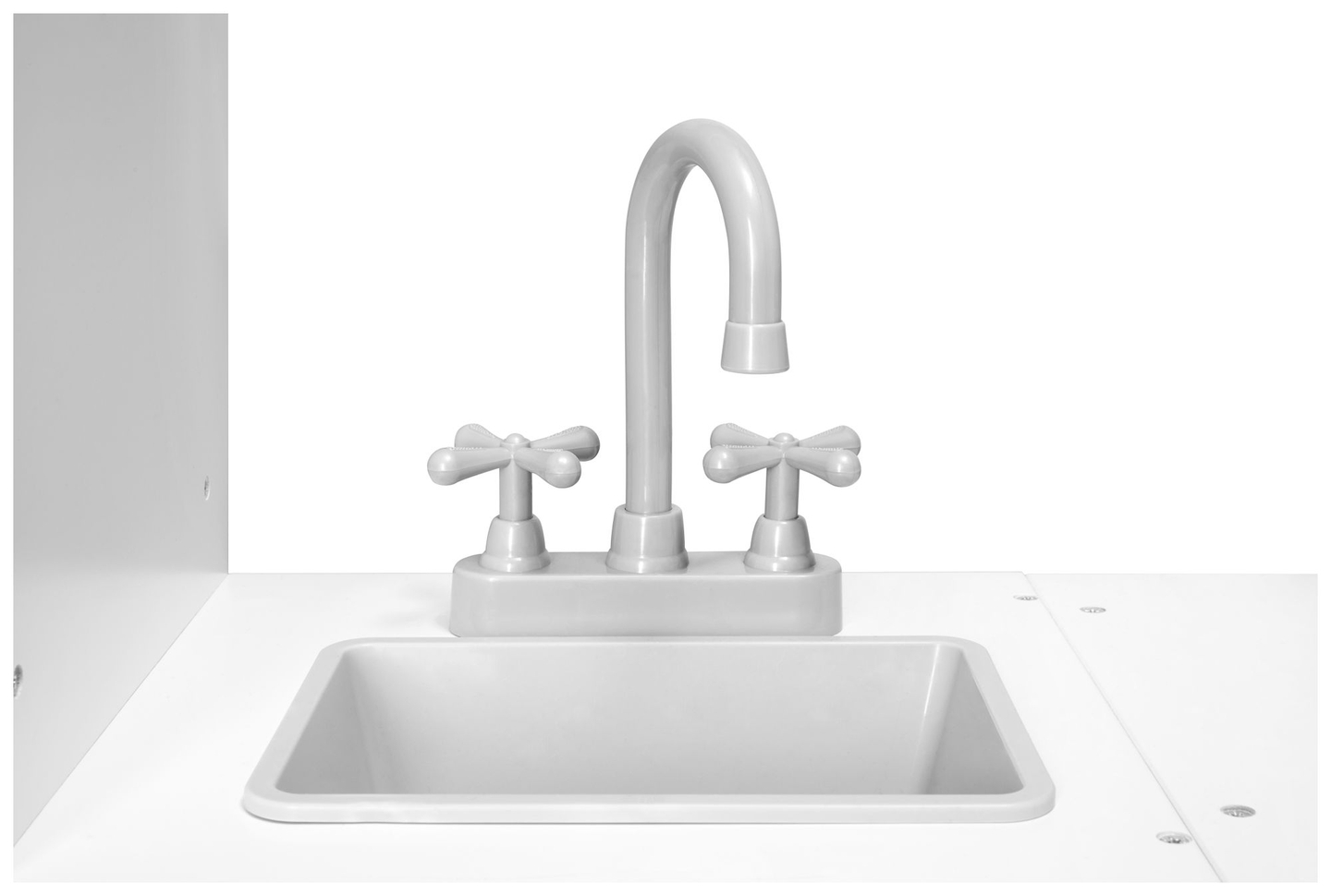 Stūra koka XXXL virtuve ar ledusskapi, cepeškrāsni, veļas mašīnu, priekšautu un piederumiem