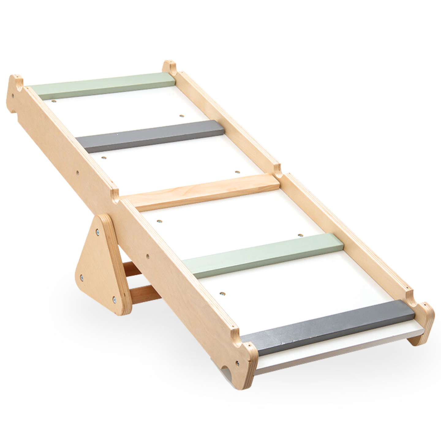 Koka, paštaisīts bērnu rotaļu laukums - kāpnes + kāpšanas siena + līdzsvara sija - Piklera trīsstūris